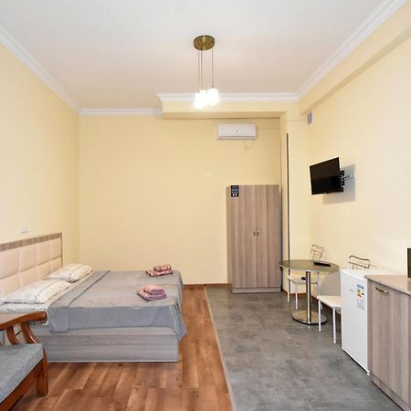 Modern Apartments And Tours Yerevan Ngoại thất bức ảnh