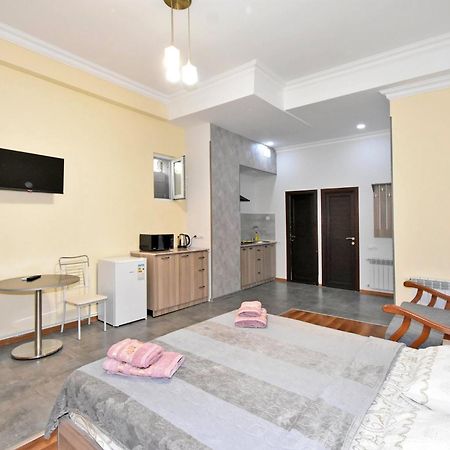 Modern Apartments And Tours Yerevan Ngoại thất bức ảnh