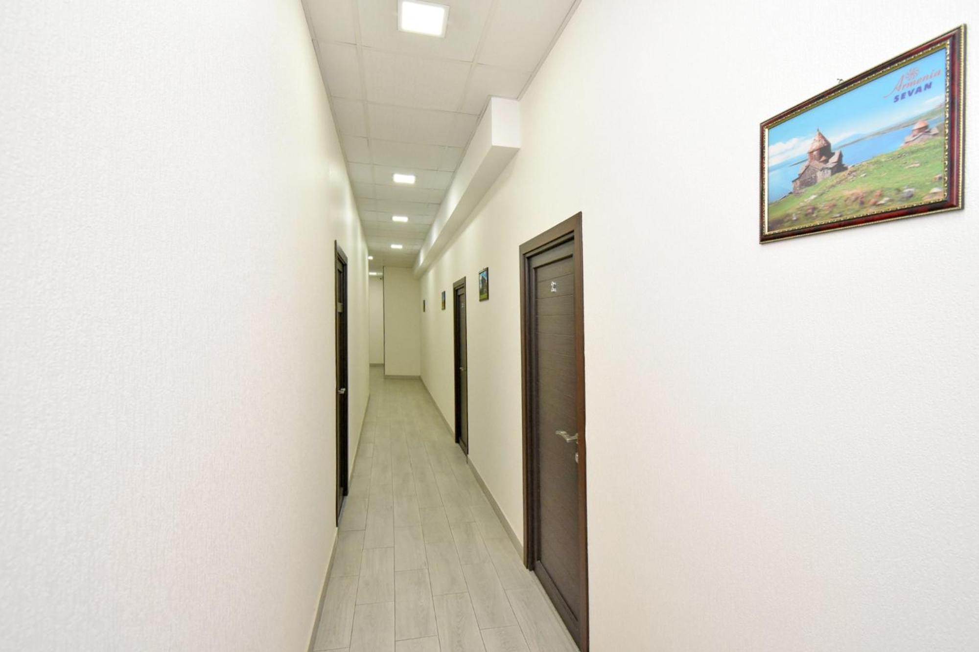Modern Apartments And Tours Yerevan Ngoại thất bức ảnh