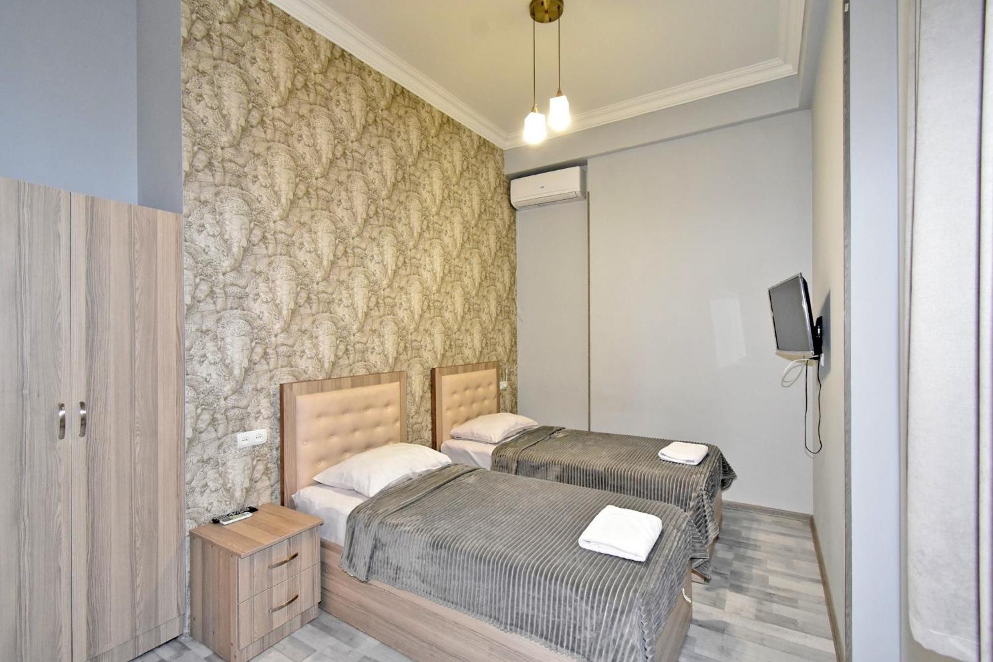 Modern Apartments And Tours Yerevan Ngoại thất bức ảnh