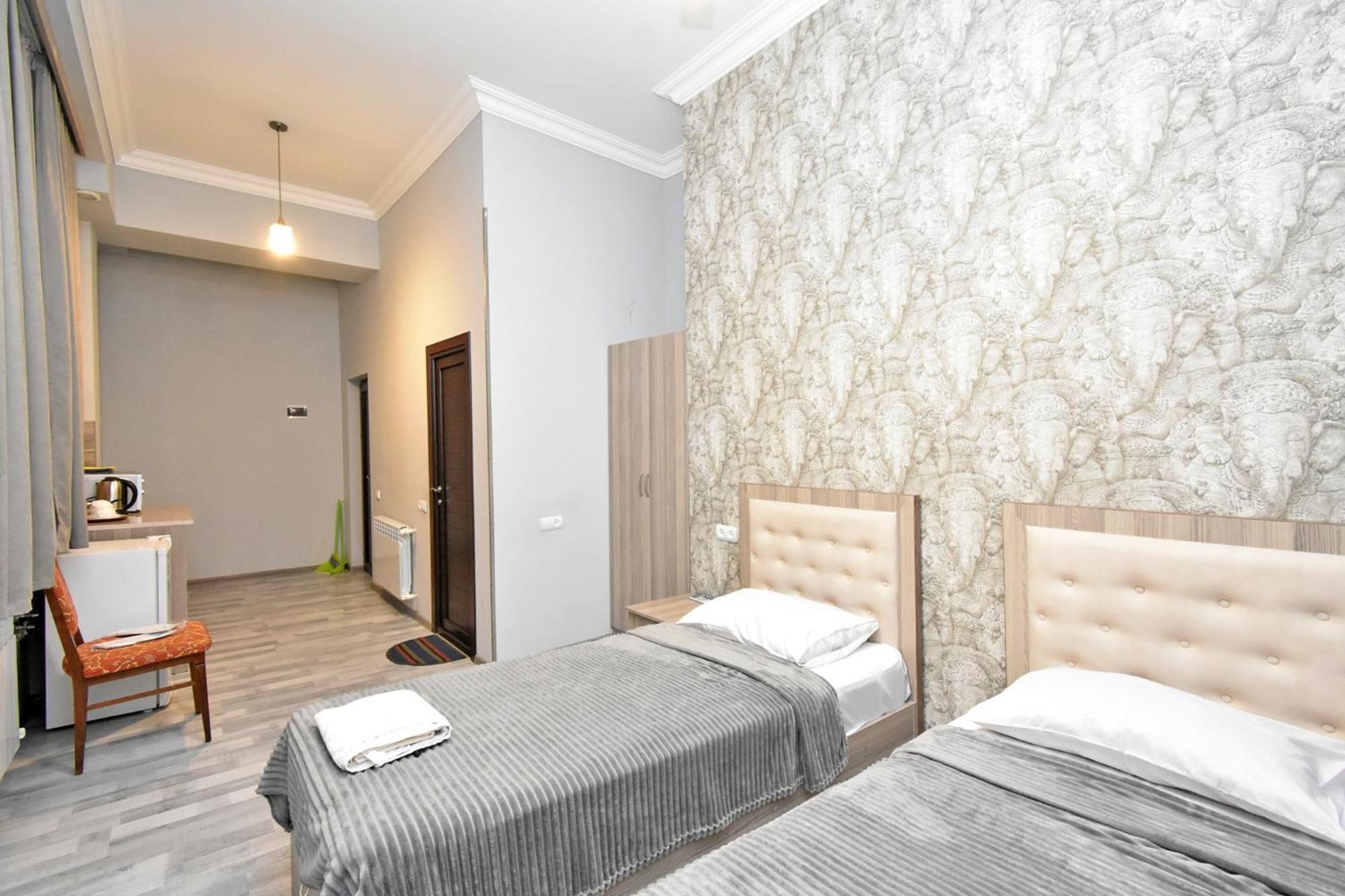 Modern Apartments And Tours Yerevan Ngoại thất bức ảnh