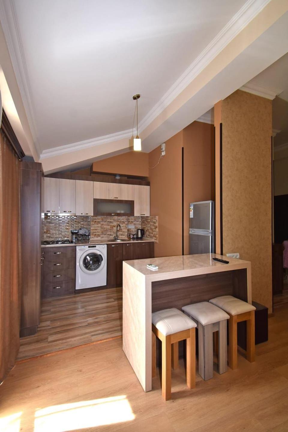 Modern Apartments And Tours Yerevan Ngoại thất bức ảnh