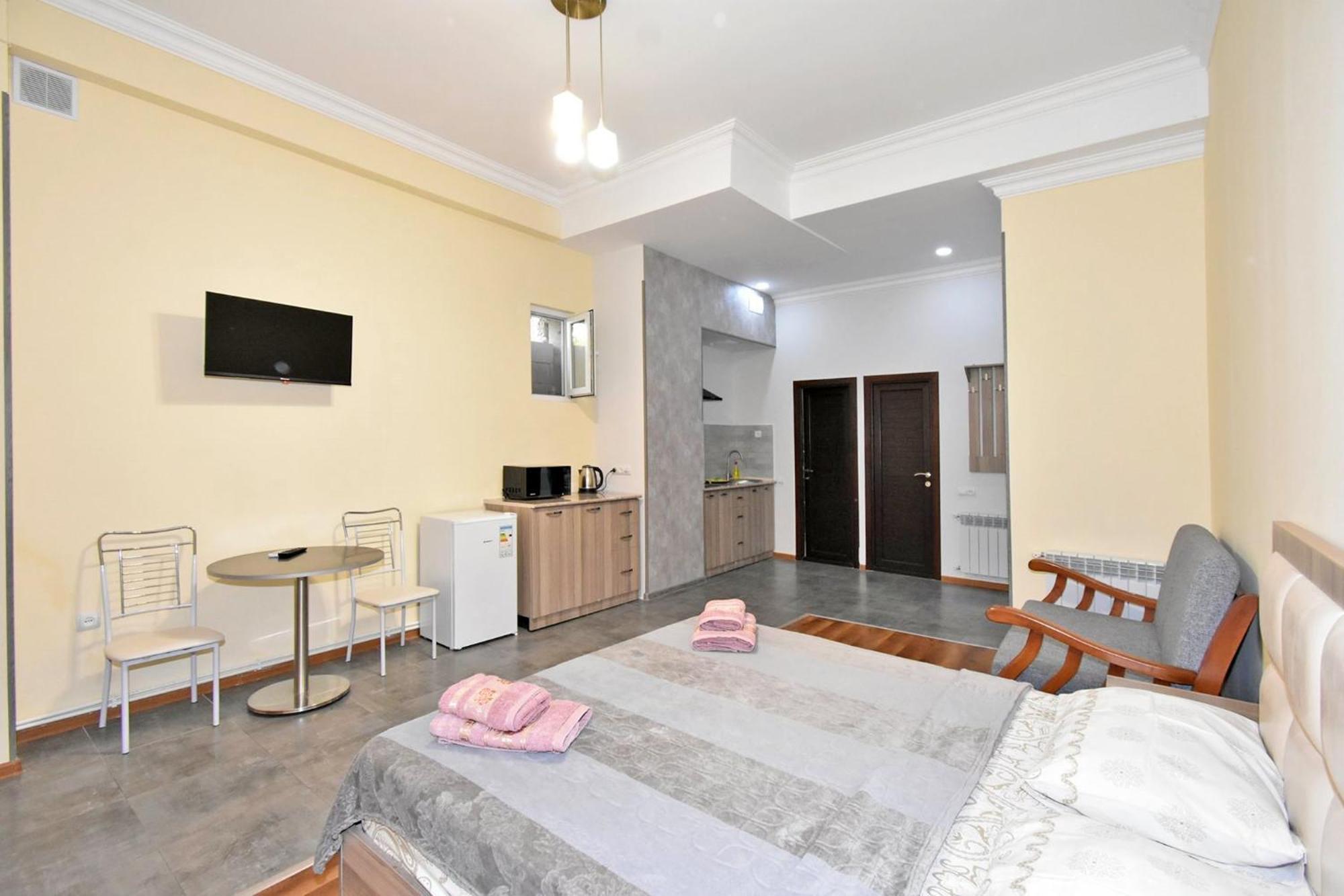 Modern Apartments And Tours Yerevan Ngoại thất bức ảnh